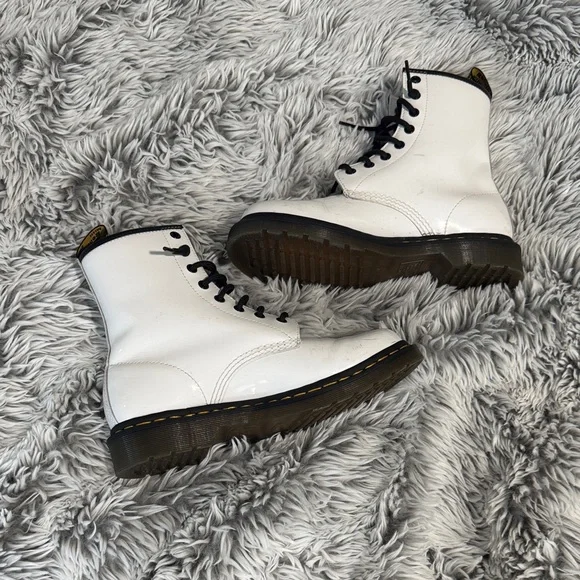 Dr. Martens White Lace-Up Boots with Black Accents - Picture 3 of 6